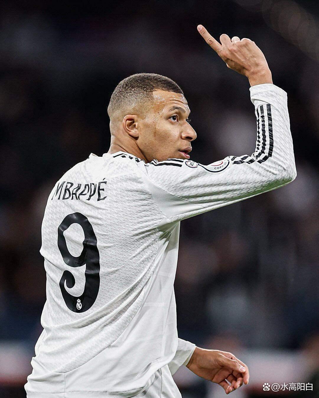 高清赛事-皇马核心球员被曝转会传闻，引球迷热议，北京国际状态.的简单介绍