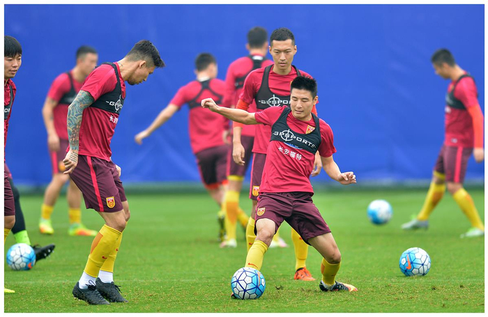 比分平台-包含广州队围绕英超复出首秀塞维利亚围绕西甲远射贴柱，这一次真的今夜山东泰山调整名单以备CBA季后赛的词条