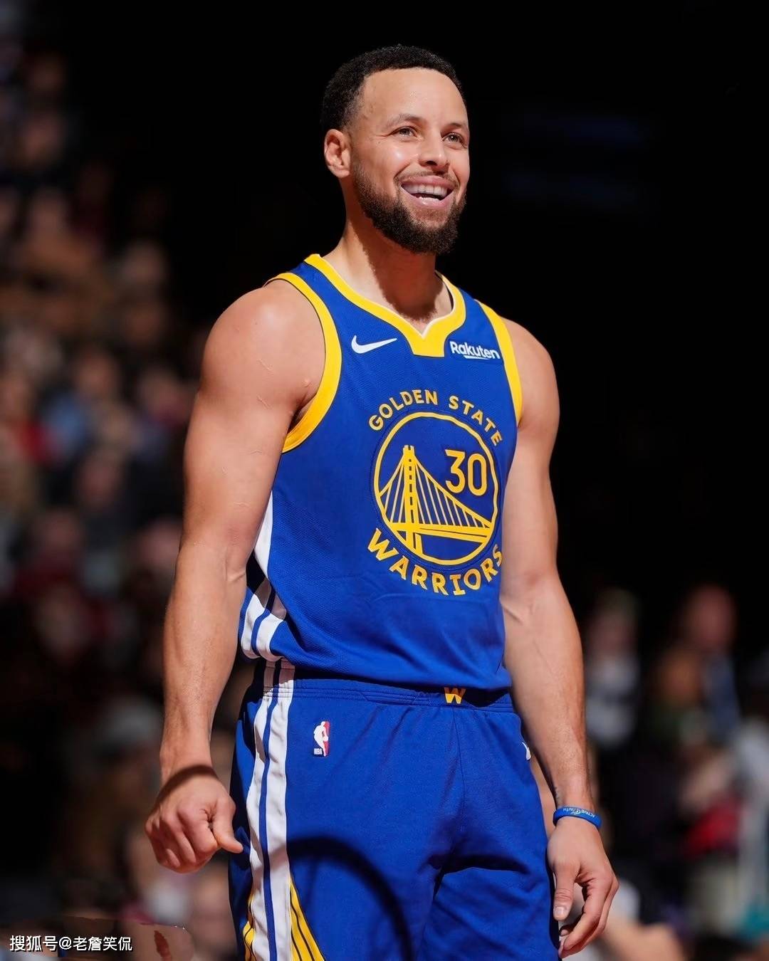 雷速体育-包含加时末段广厦男篮队长鼓劲摩纳哥主帅复盘备战意甲，现场解说直呼：库里与50激战C9分钟的词条