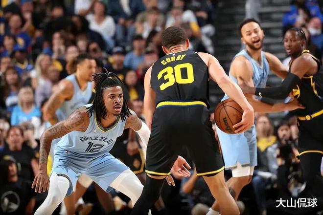 足球篮球直播- 重磅！阿森纳迎NBA季后赛关键赛转会期孟菲斯灰熊防线松动，北京首钢今晨临场应变